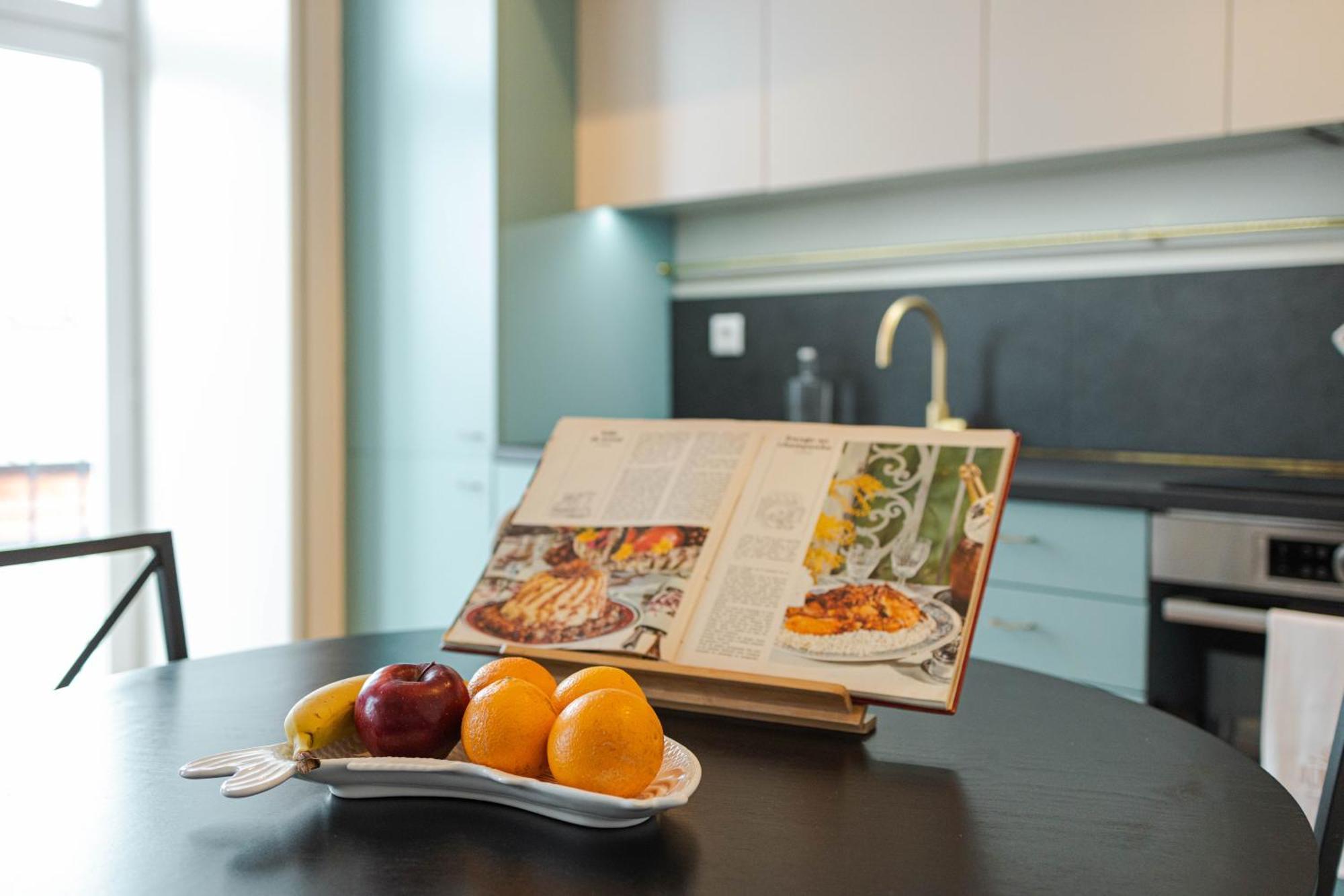 อัลมาเรีย - เอ็กซ์ ลิบริส อพาร์ตเมนต์ | เชียด Apartment ลิสบอน ภายนอก รูปภาพ