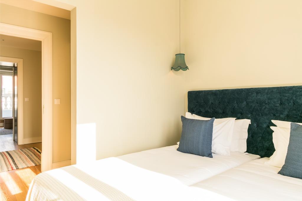 อัลมาเรีย - เอ็กซ์ ลิบริส อพาร์ตเมนต์ | เชียด Apartment ลิสบอน ภายนอก รูปภาพ